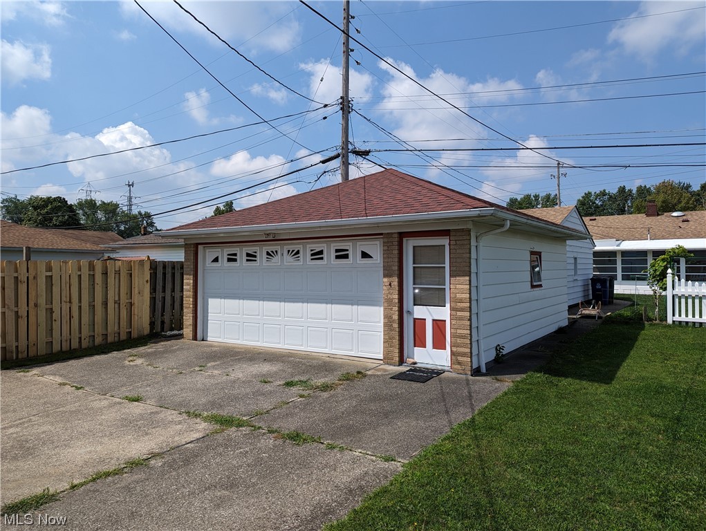 Dawn Cliff 01 - Residential