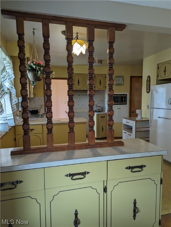 Dawn Cliff 01 - Residential