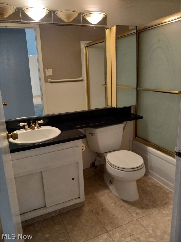 Carlyle Condo - Residential