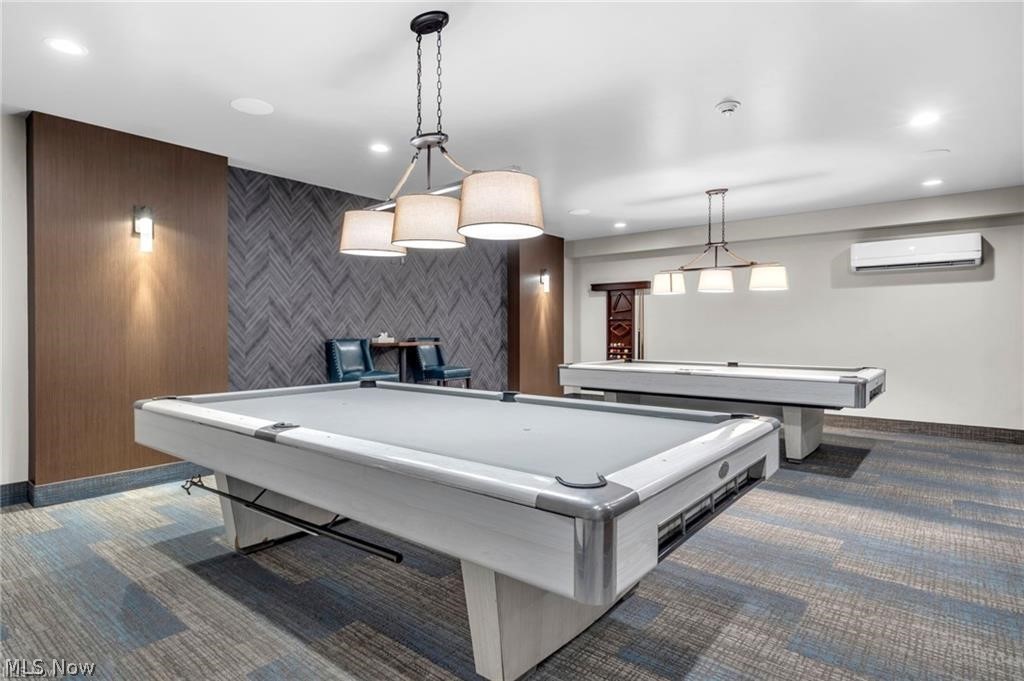 Carlyle Condo - Residential