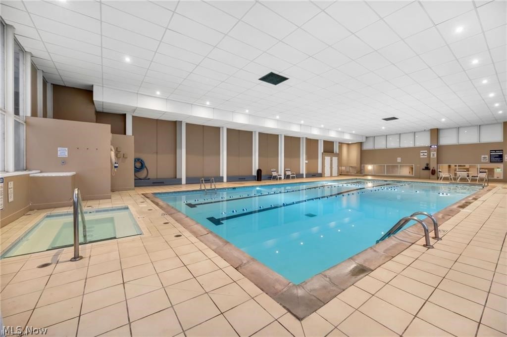 Carlyle Condo - Residential