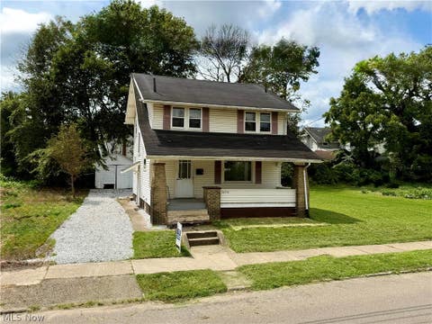 Homes For Sale - 2044 3rd St Street<br/> Canton, OH 44704