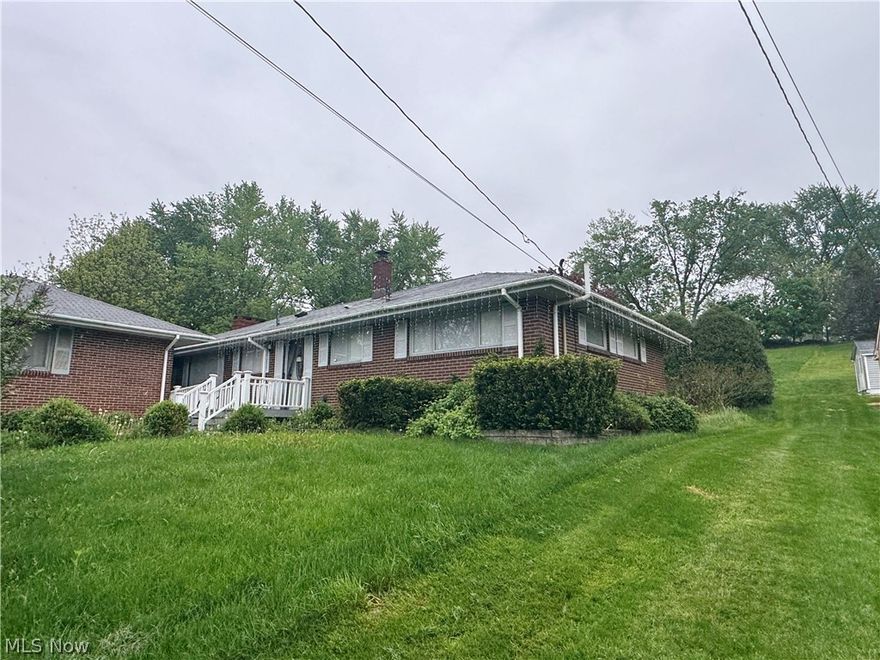 This is an ONLINE ONLY foreclosure sale. There are NO SHOWINGS. Deposit due by wire transfer within 48 upon conclusion. Funding must take place within 30 days of confirmation of sale. 5% Buyer’s Premium shall apply. Subject to postponement and cancellation. Full terms and conditions at online registration.