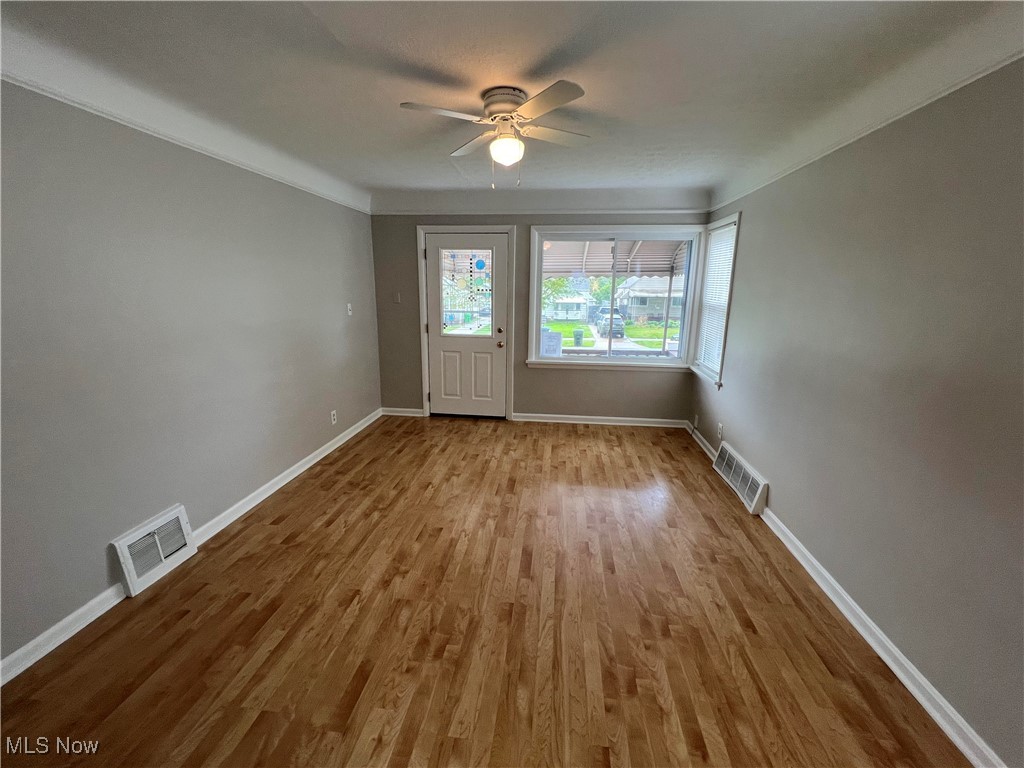 13303 Oak Park Boulevard, Garfield Heights, Ohio image 4