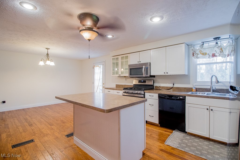 10393 Revere Court, Painesville, Ohio image 10