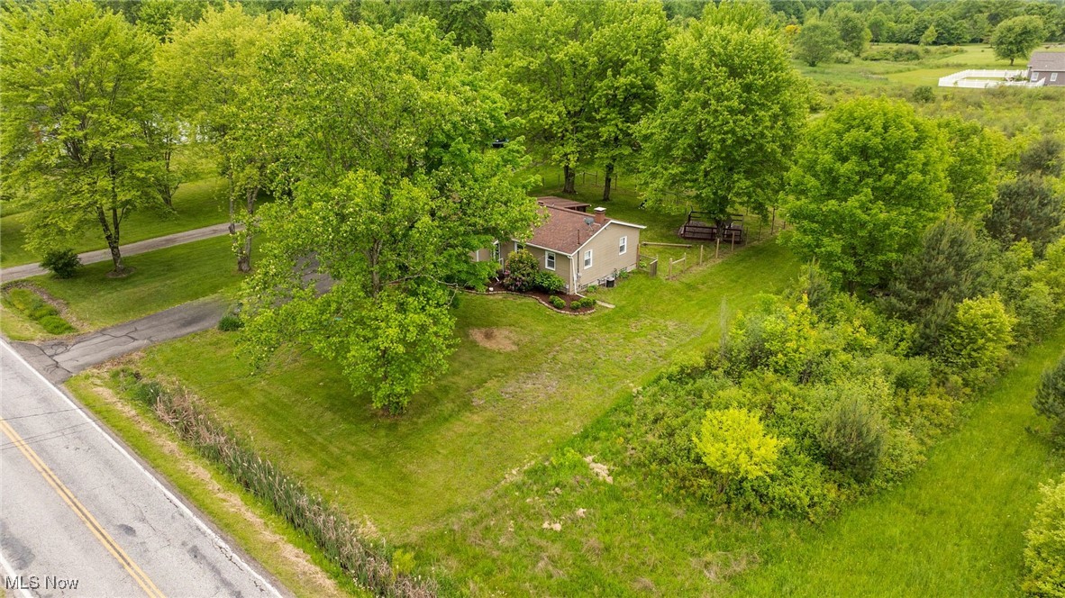 1304 Sodom Hutchings Road, Vienna, Ohio image 3