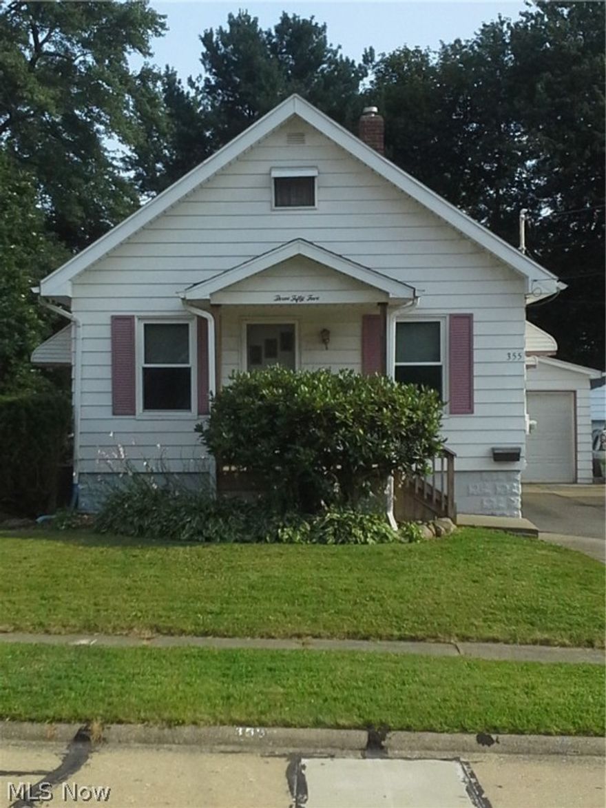 Move to the heart of Wadsworth!! This 2 bedroom 1 bath home has a 1 car detached garage, back deck with a spacious back yard for entertaining or just relaxing. The home has been freshly painted (2019) the windows and back deck were installed in 2010 and the front porch was installed in 2015. The lower level is partially finished. First time home buyers, investors this is the home for you.