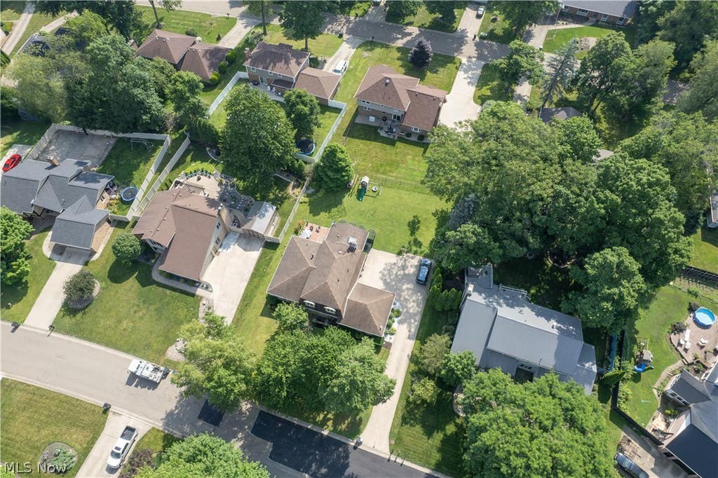 Photo of 5036 Parkhaven Avenue NE, Canton, OH 44705 (MLS # 5223268)