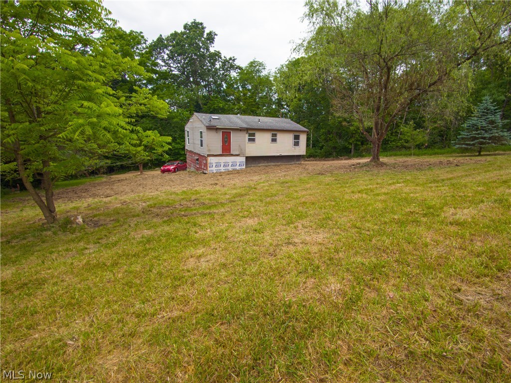 7560 Hilltop Street, Carrollton, Ohio image 3