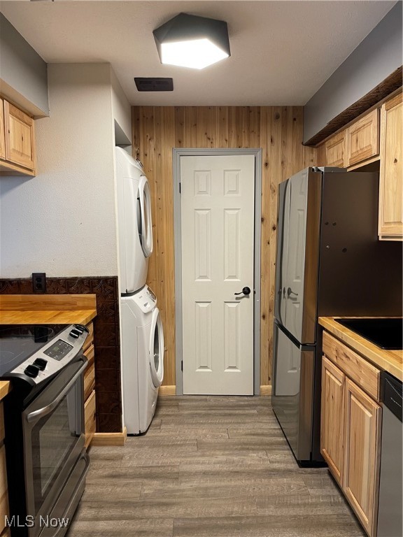 Aurora Shores - Residential