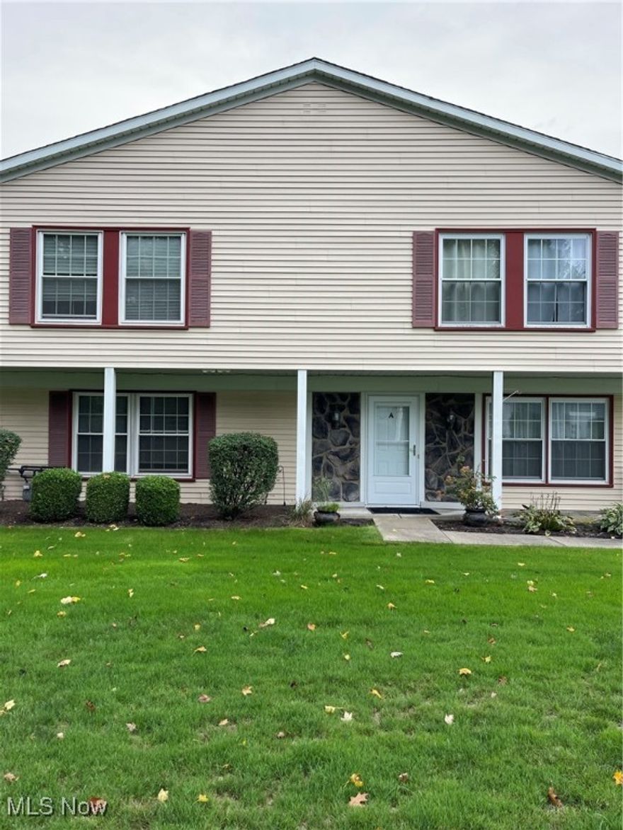 Welcome to the unique residential community of Aurora Shores! Rare 3 bedroom 1.5 bath bedroom condo with attached garage!  Here's your chance to live in a year round vacation like setting. Beaches, pools, playgrounds, tennis and basketball courts. Marina meeting center and Tradewinds Club House.  1 year home warranty included with America's Preferred Home Warranty or buyer's peace of mind.