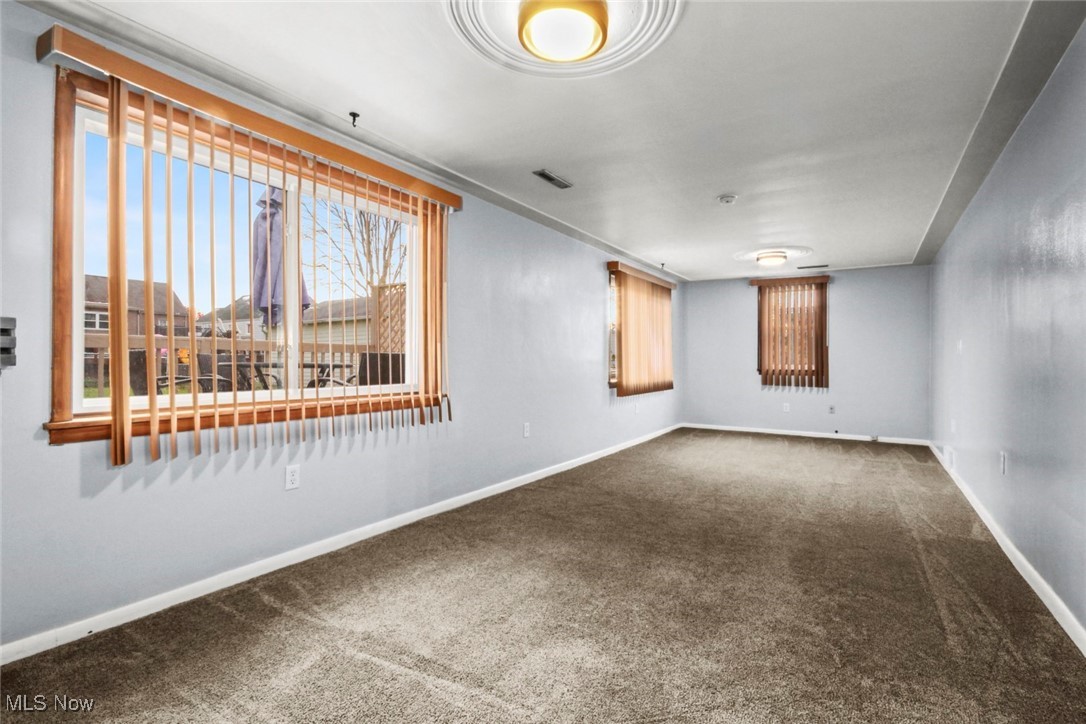 Bancroft Avenue And Extends Ba - Residential