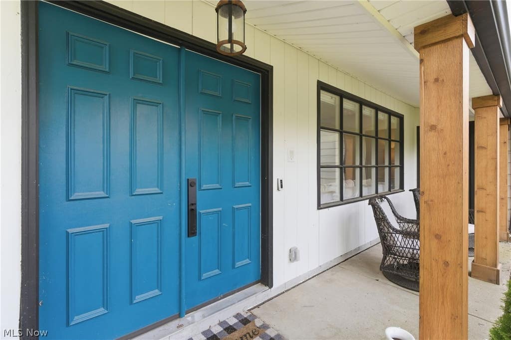 Photo of 161 Devorah Drive, Aurora, OH 44202 (MLS # 5216702)