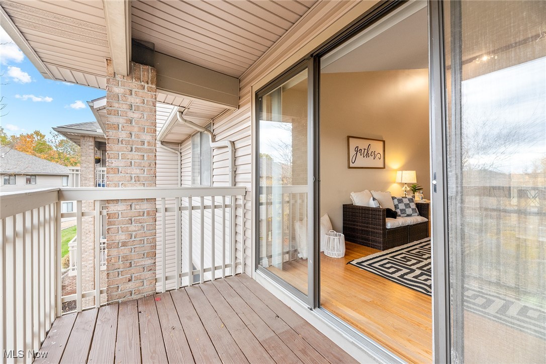 Enclave/Rosemont Rdg Condo Own - Residential