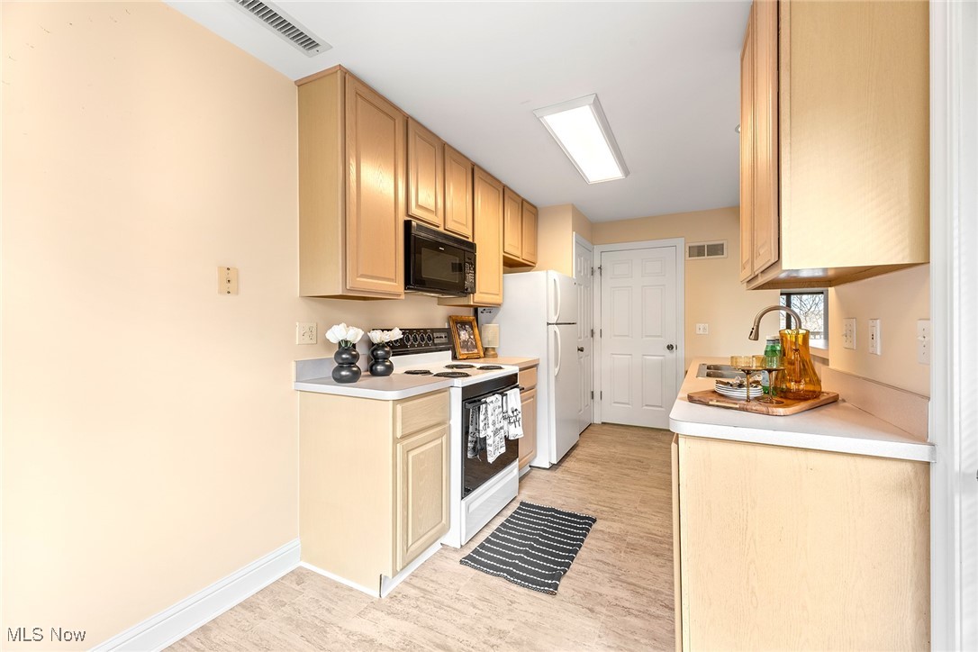 Enclave/Rosemont Rdg Condo Own - Residential