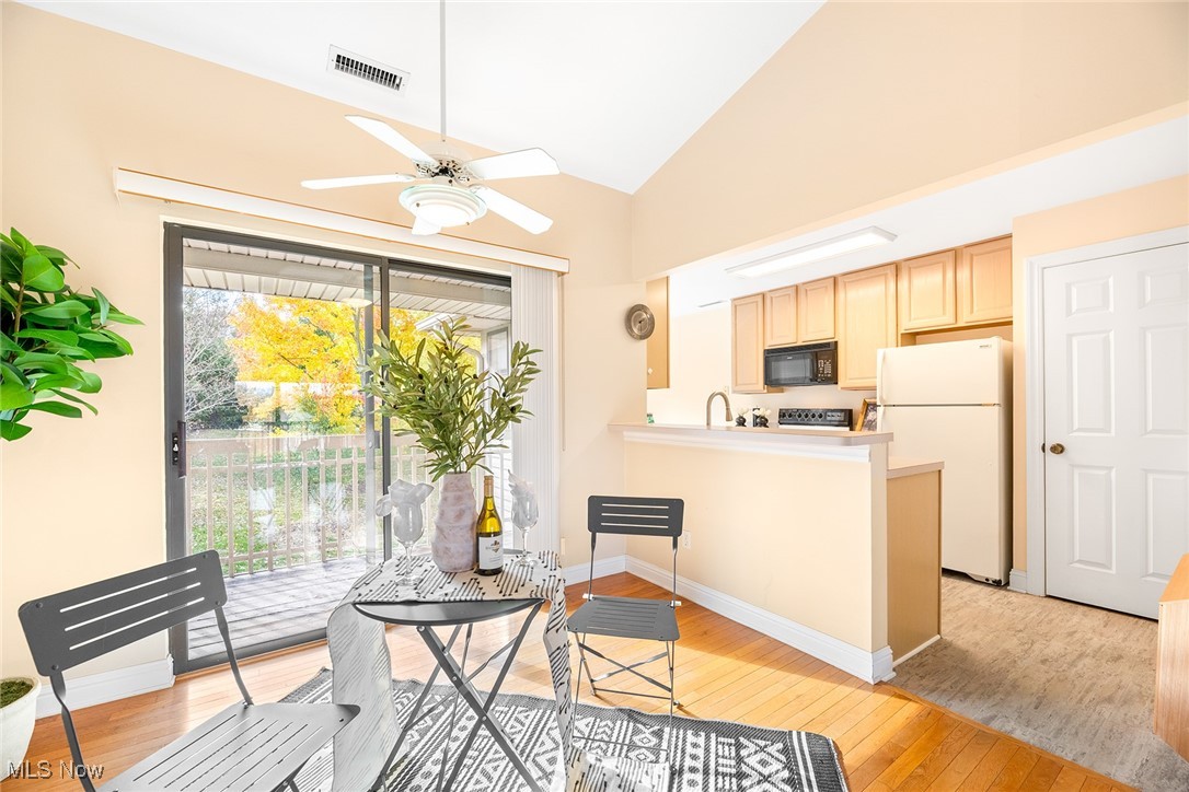 Enclave/Rosemont Rdg Condo Own - Residential