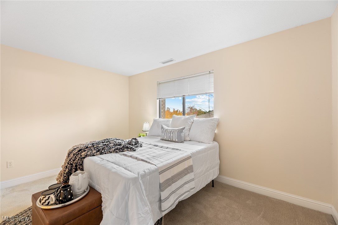 Enclave/Rosemont Rdg Condo Own - Residential