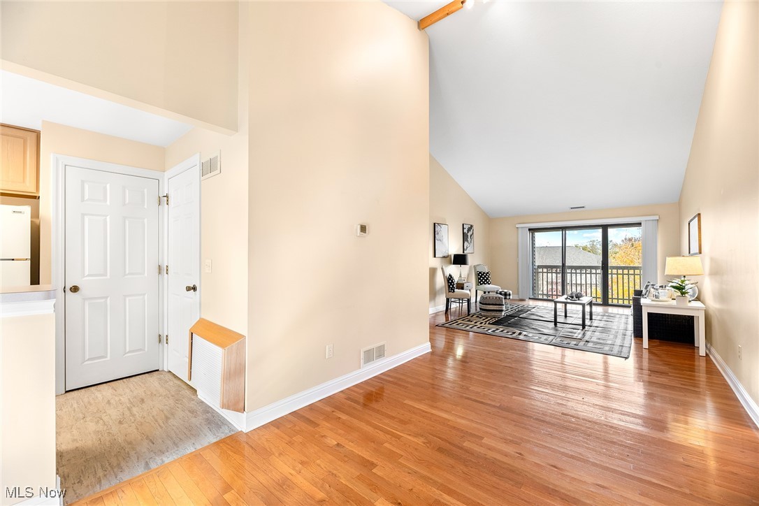 Enclave/Rosemont Rdg Condo Own - Residential