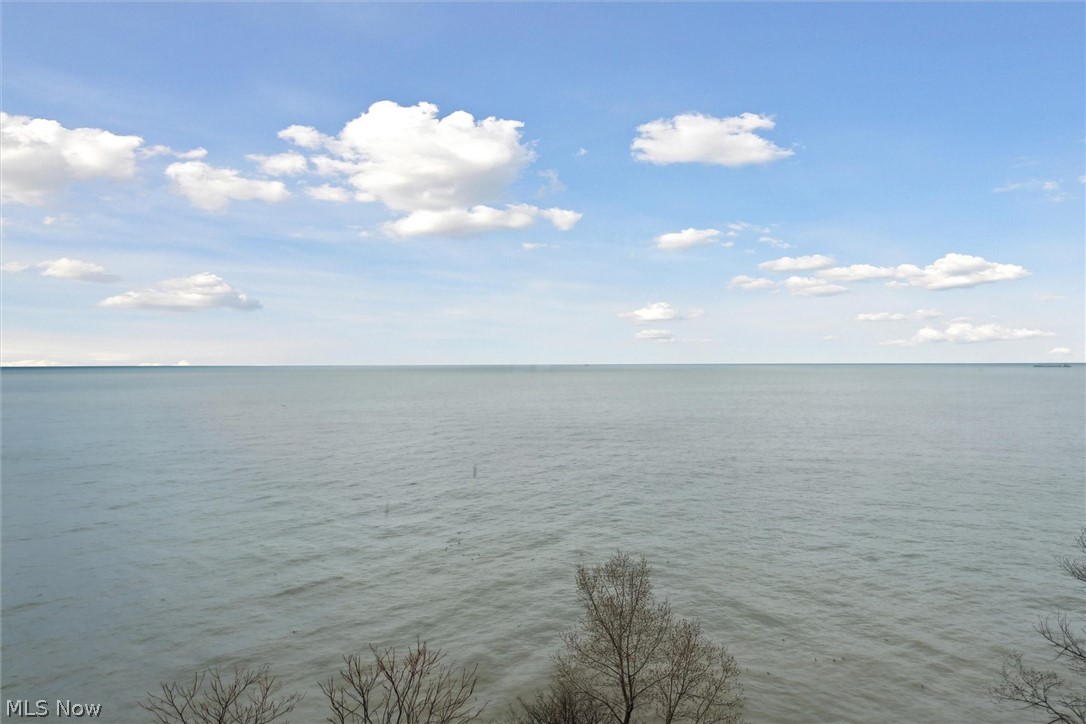 Lake House Condo - Residential