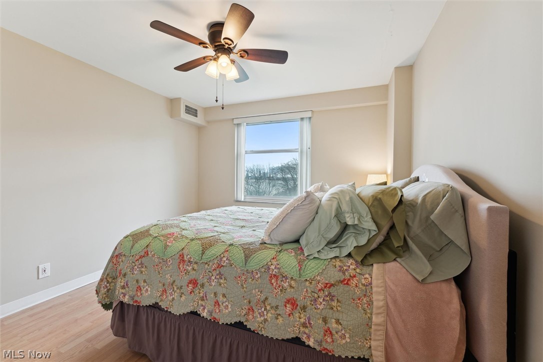 Lake House Condo - Residential