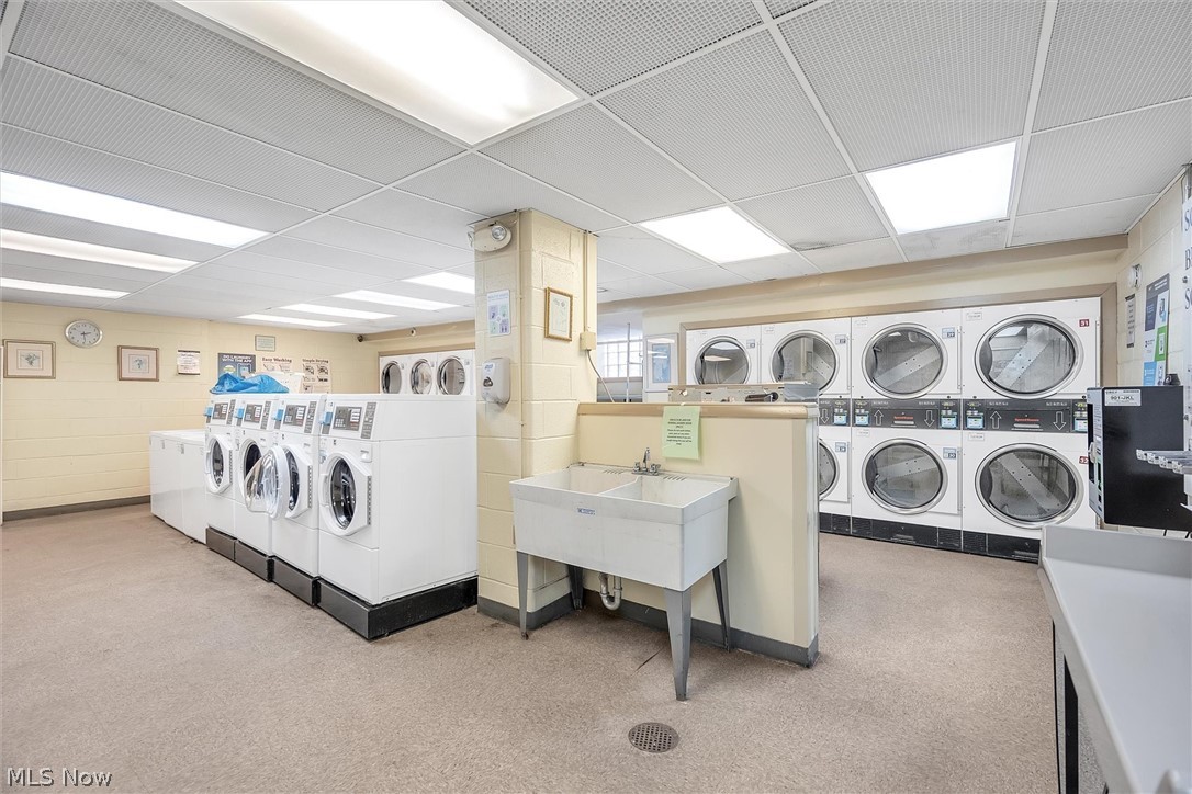 Lake House Condo - Residential