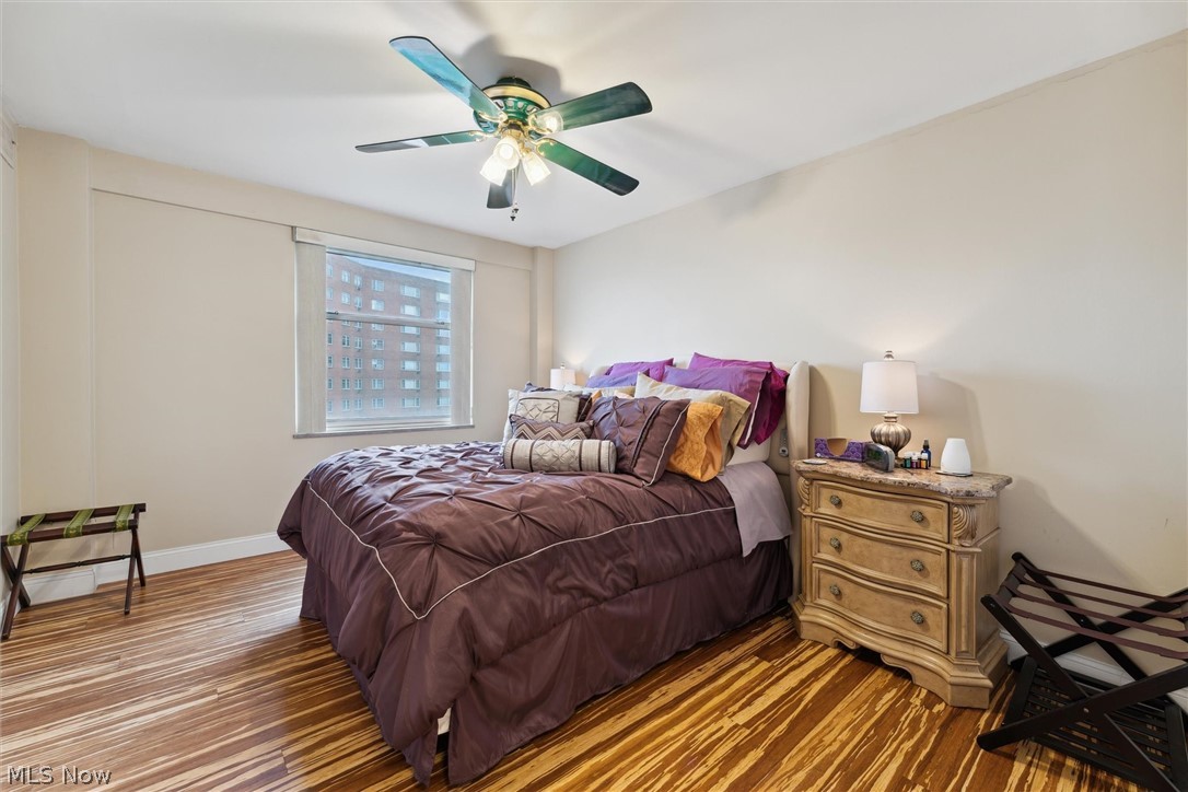 Lake House Condo - Residential