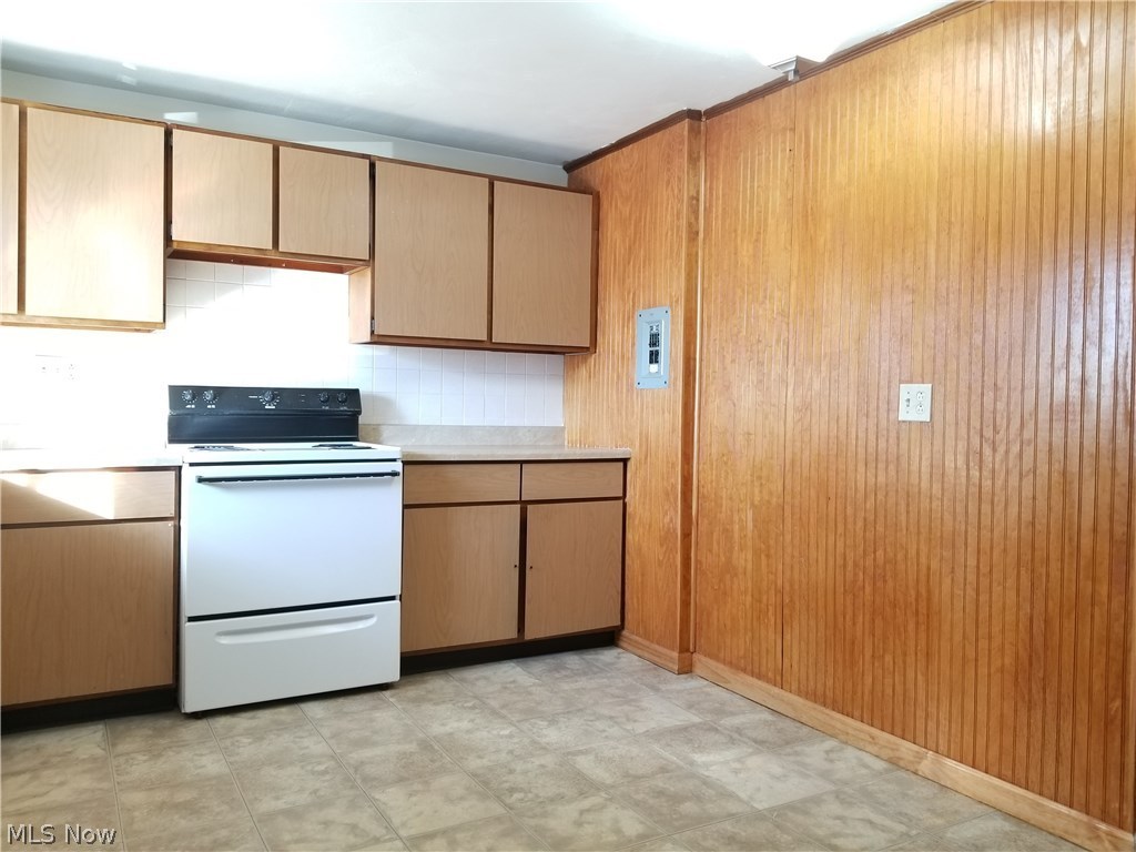 Lancaster Estates - Residential Lease