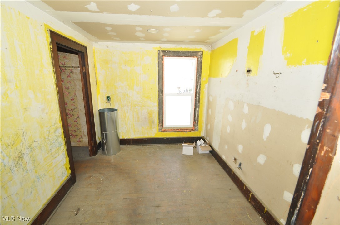 1337 Chestnut Street, Coshocton, Ohio image 24