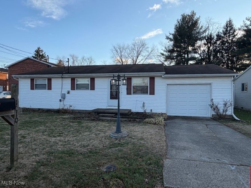 How many times you hear " I want a One level ranch house?' Well, here is your chance for that Ranch!!! This home located in Vienna, Wv is a 3 Bedroom 1 bath RANCH and offers an additional large den/ living room too! The enclosed spacious back porch offers a place to relax in the evenings and overlooks a spacious fenced in back yard as well! Attached garage for your vehicle and remember its all on ONE FLOOR! Laundry located right off the kitchen for easy access as well! This home may just be the one you're looking for! Schedule a showing today!