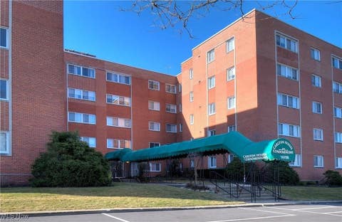 Photo for 16100 Van Aken Boulevard 202