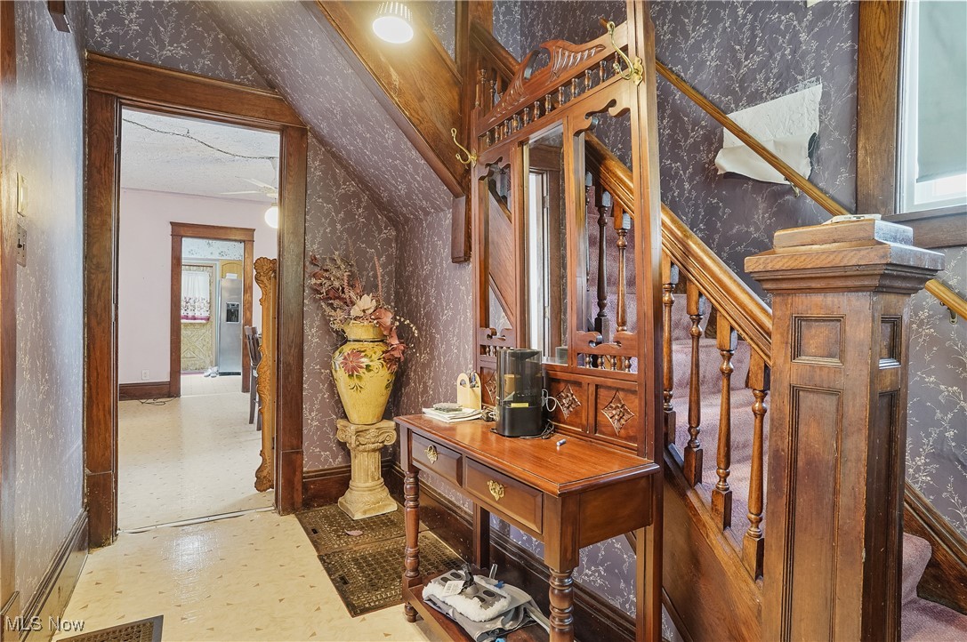 Gale Allotment 7 - Residential Income