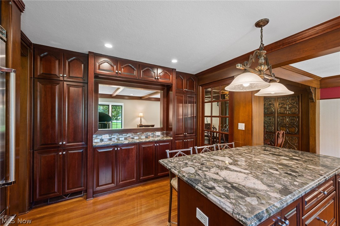 6736 Big Creek Parkway