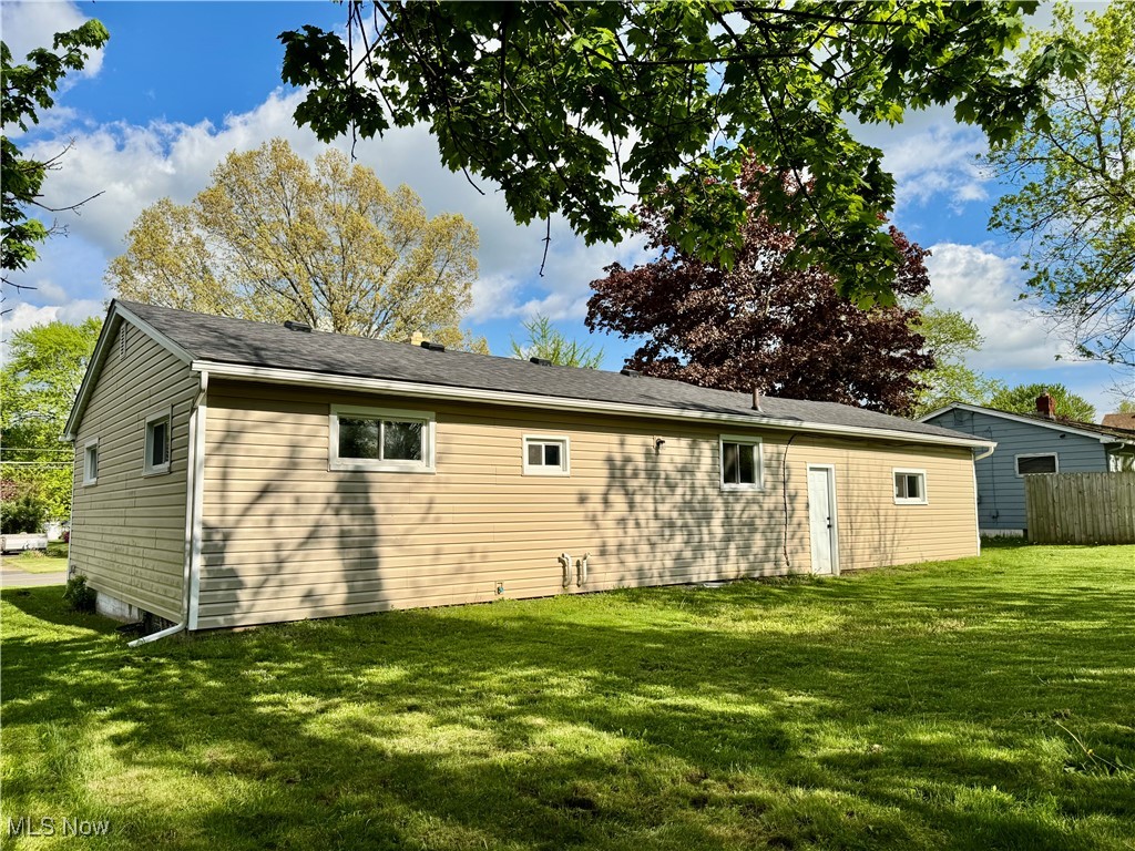 30 Taylor Road, Barberton, Ohio image 4