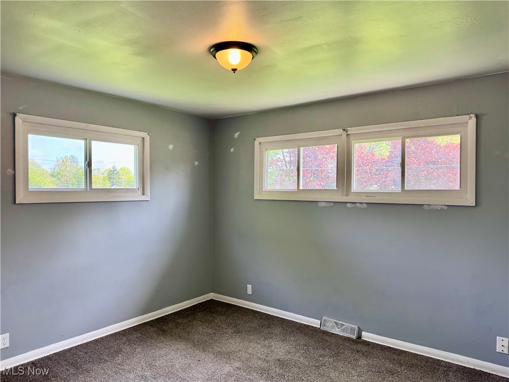 30 Taylor Road, Barberton, Ohio image 12