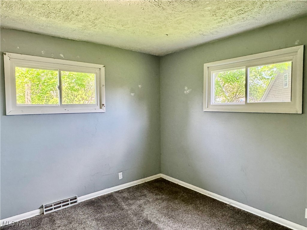 30 Taylor Road, Barberton, Ohio image 11