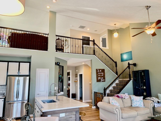 Hidden Lakes Sub Ph I - Residential Lease