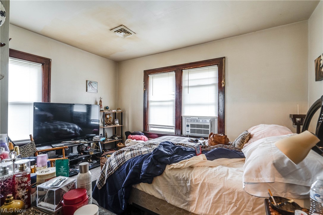 Canton - Residential Income