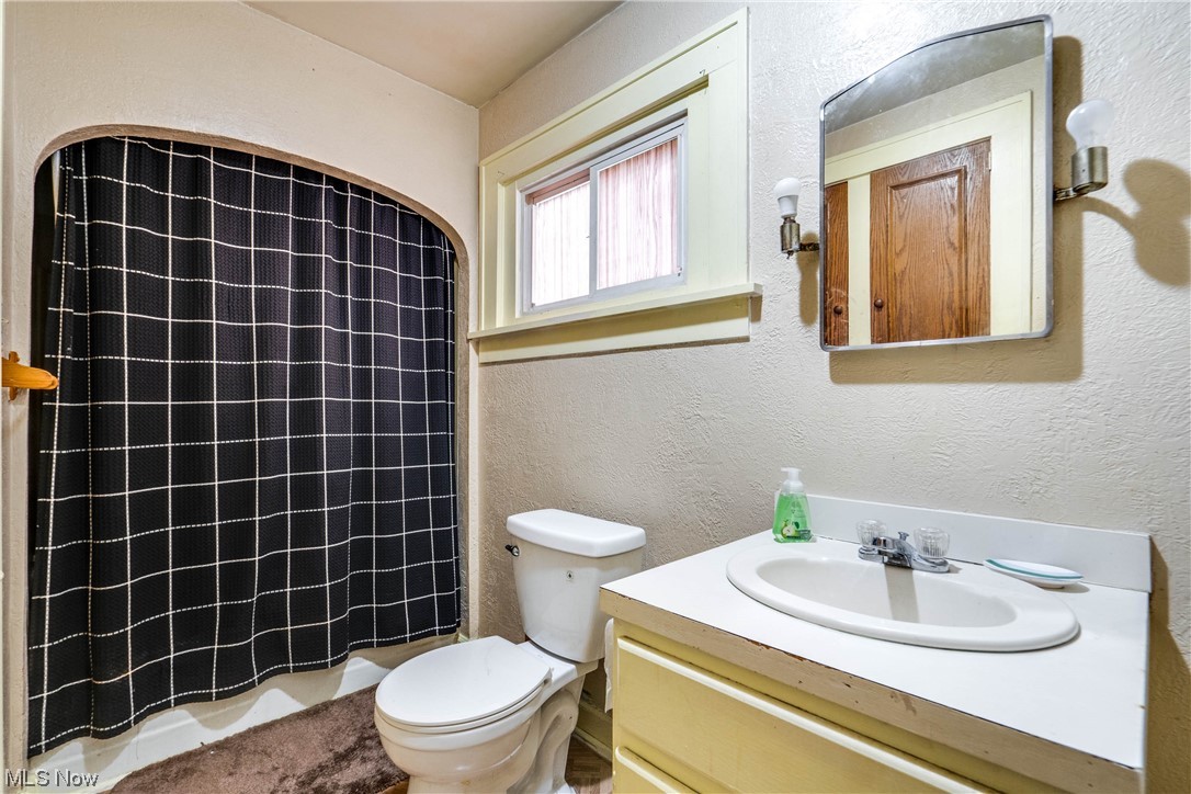 Canton - Residential Income