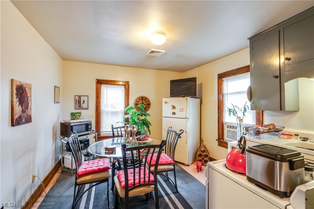 Canton - Residential Income