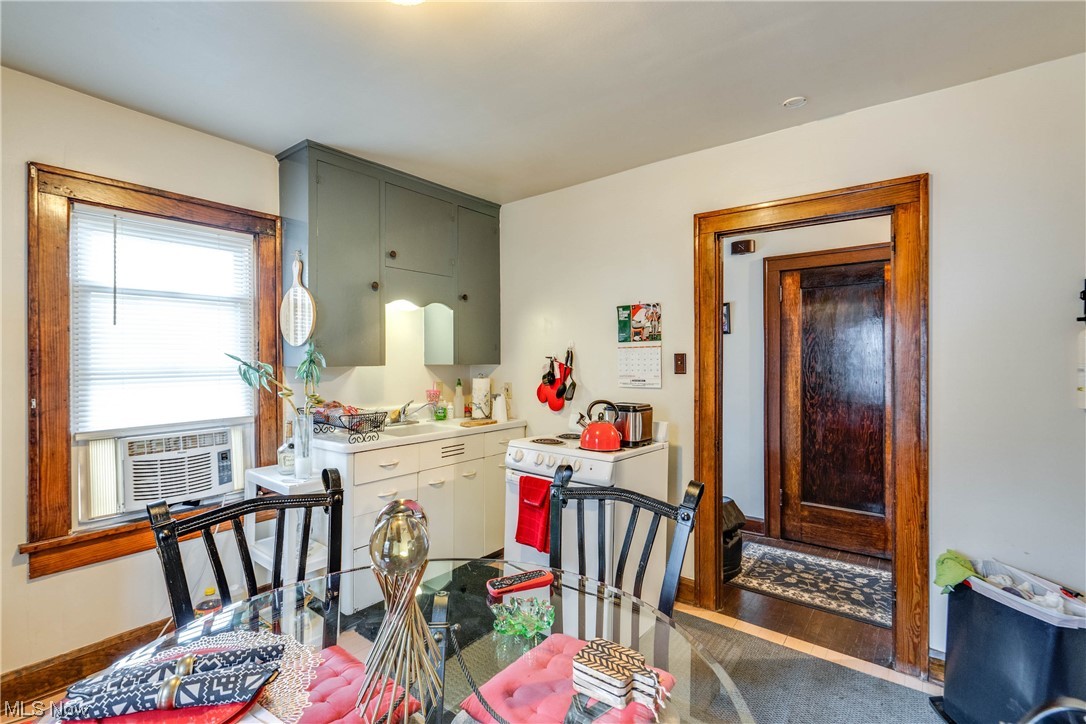 Canton - Residential Income