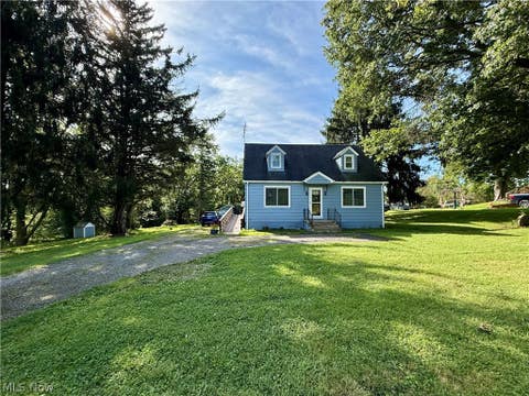 Photo of 13280 Easton Street NE, Alliance, OH 44601 (MLS # 5239358)
