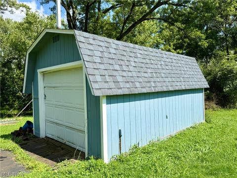 Tiny photo for 13280 Easton Street NE, Alliance, OH 44601 (MLS # 5239358)