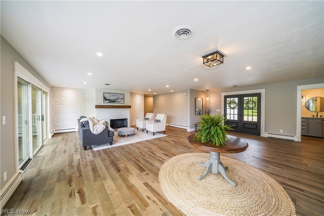 Sugar Bush Knolls - Residential