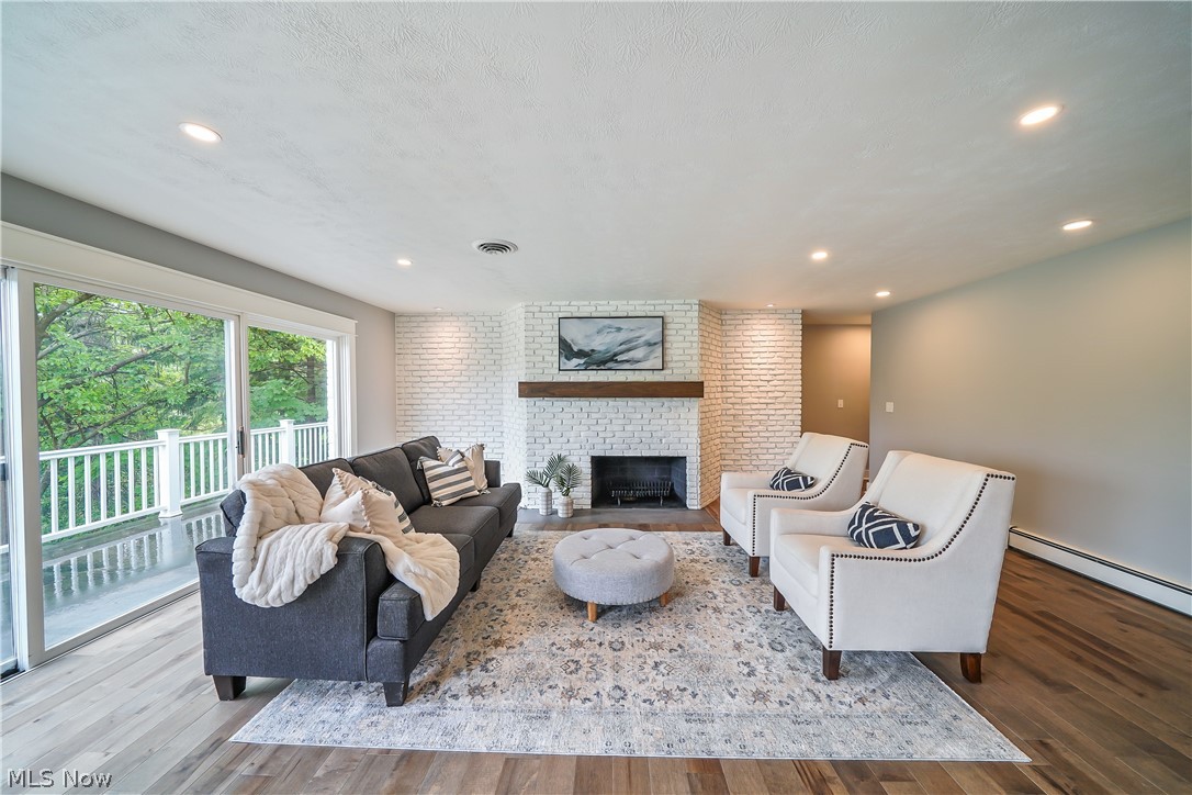 Sugar Bush Knolls - Residential