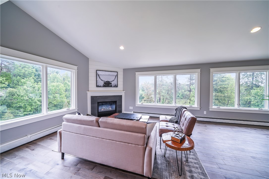 Sugar Bush Knolls - Residential