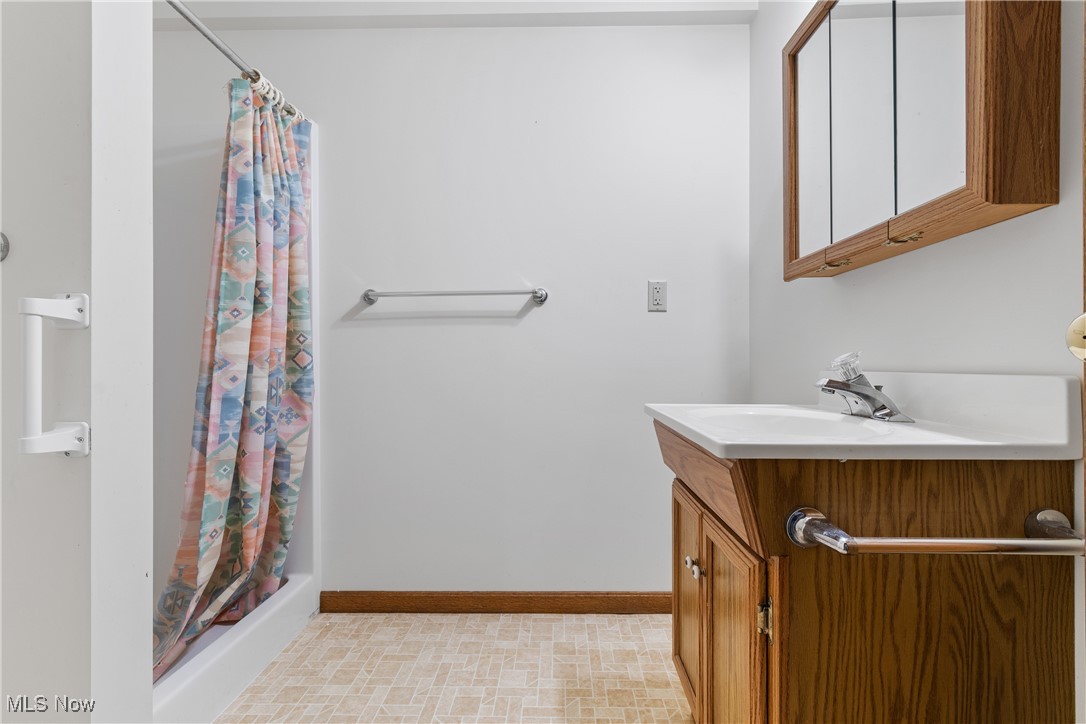 3827 Abbeyville Road, Medina, Ohio image 29