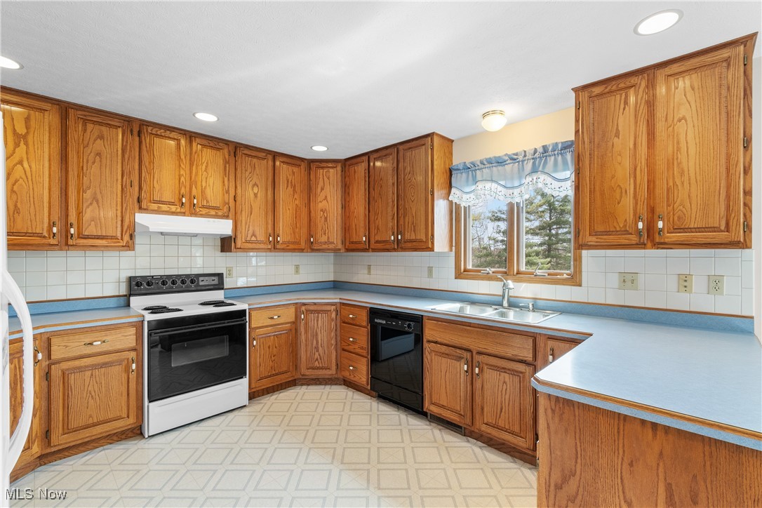 3827 Abbeyville Road, Medina, Ohio image 12