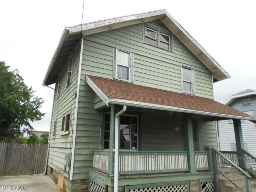 Two story home on the South end of town. This home features 3 beds and 1 full bath. Large living room, formal dining room and kitchen. Full basement, Fenced in back yard, deck on the back of the home. This home is in need of some work, but can have great opportunities! This is a Homesteps property and is eligible under the FredieMac First Look Initiative through 8/16/14. See broker remarks for additional information.