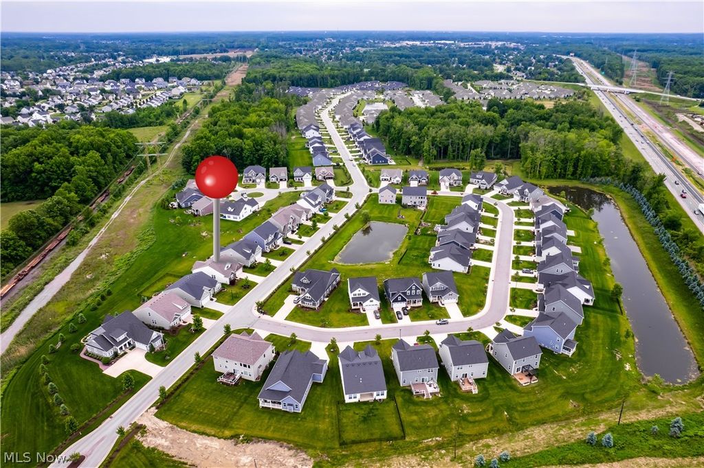 Photo of 5403 Deerpath Drive, Sheffield Village, OH 44054 (MLS # 5214156)