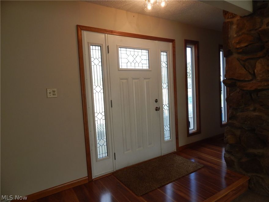 Discover a tastefully updated, Custom Built, One Owner, meticulous Ranch!  A seamless 1662 Square Foot floorplan offers the amenities you've been looking for. Enter Foyer thru the new Beveled Glass Front Door to find richly hued Wood toned Laminate flooring that extends into the oversized, Eat In kitchen that offers an abundance of updated Cabinets with all Appliances staying and a Walk-in Pantry. Adjacent is the 1st Floor Laundry Room (Washer/Dryer stay) with more cabinets, sink and rear Door to deck (great for kids and pets). Bright, Formal Dining Room has Slider to Deck. Living Room offers Vaulted Ceilings, neutral Carpeting and a Captivating ,Stone clad Gas Wood Burning Fireplace... You'll love Entertaining  here!
Important updates include Furnace 2018, A/C 2006, 50 Gal Hot Water Tank 2019, Roof Approx 8 yrs. Updated Andersen Windows and Slider. Primary Bedroom Suite offers NEW carpeting, closet system and ensuite ALL NEW full Bath. Be the 1st to use the New Shower, Sink, Toilet a